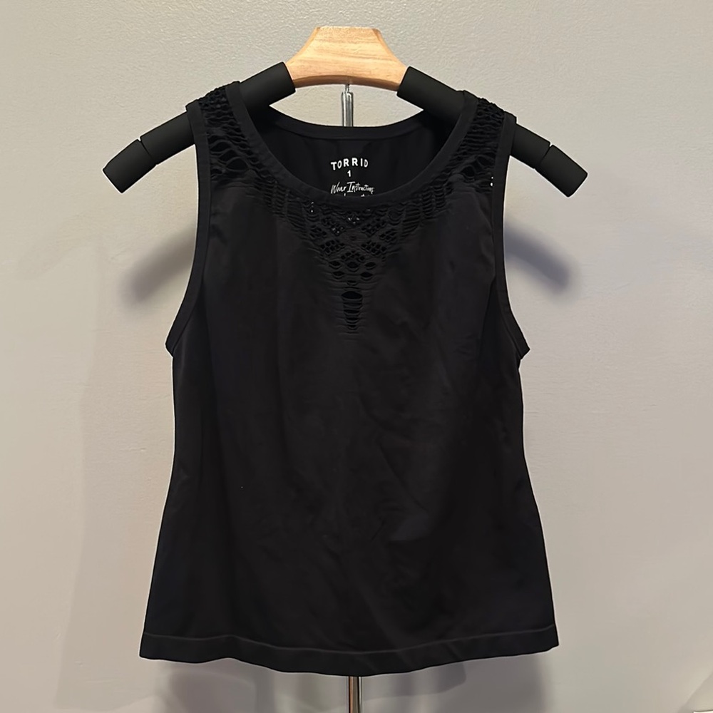 Torrid Black Laser Cut Mesh Yoke Tank Top Cami Size 1